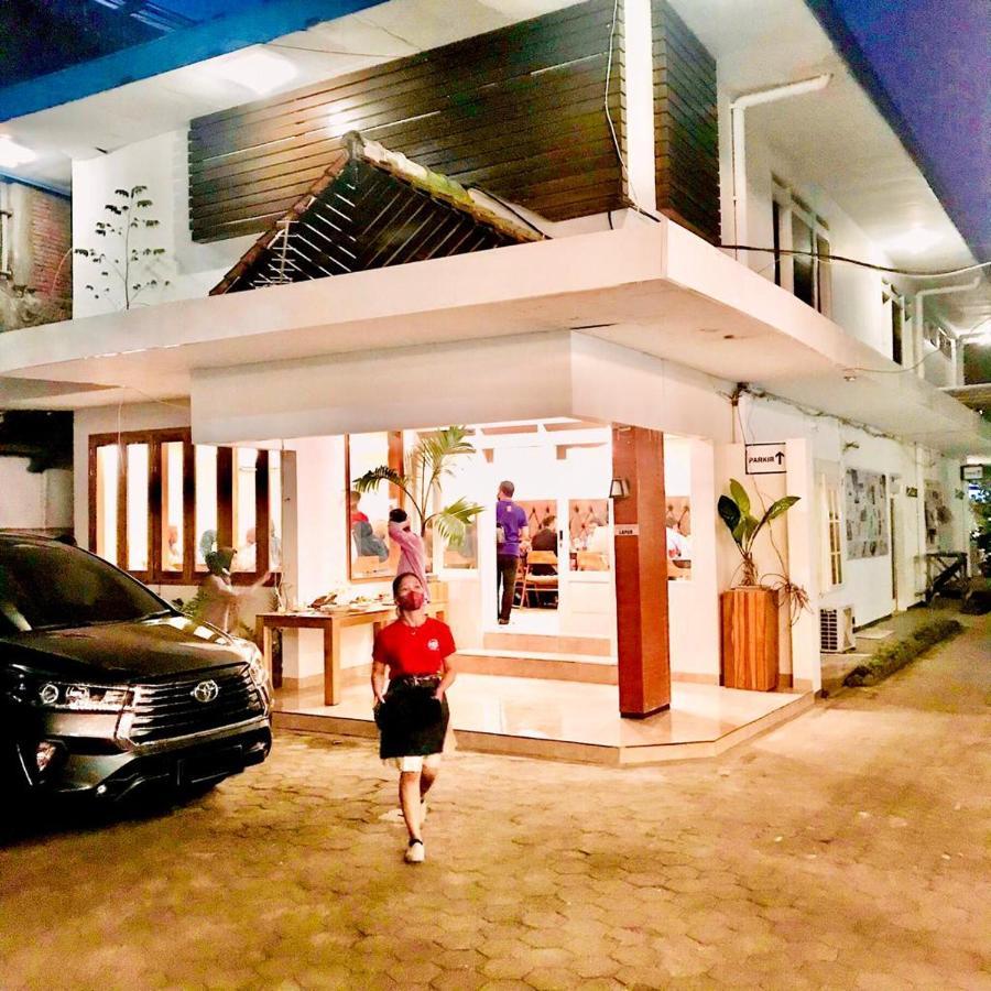 Belaya Hotel Jepara Kültér fotó