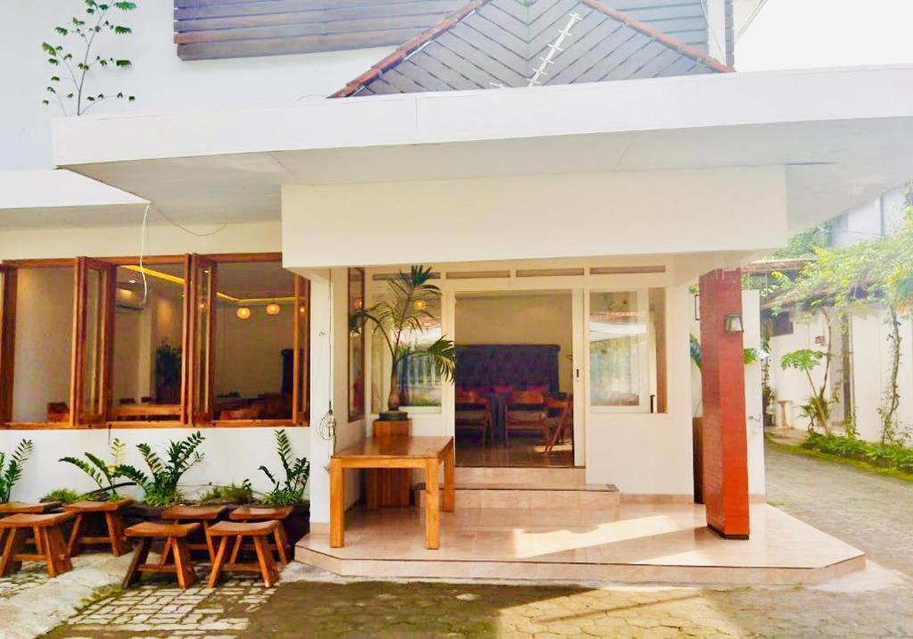Belaya Hotel Jepara Kültér fotó