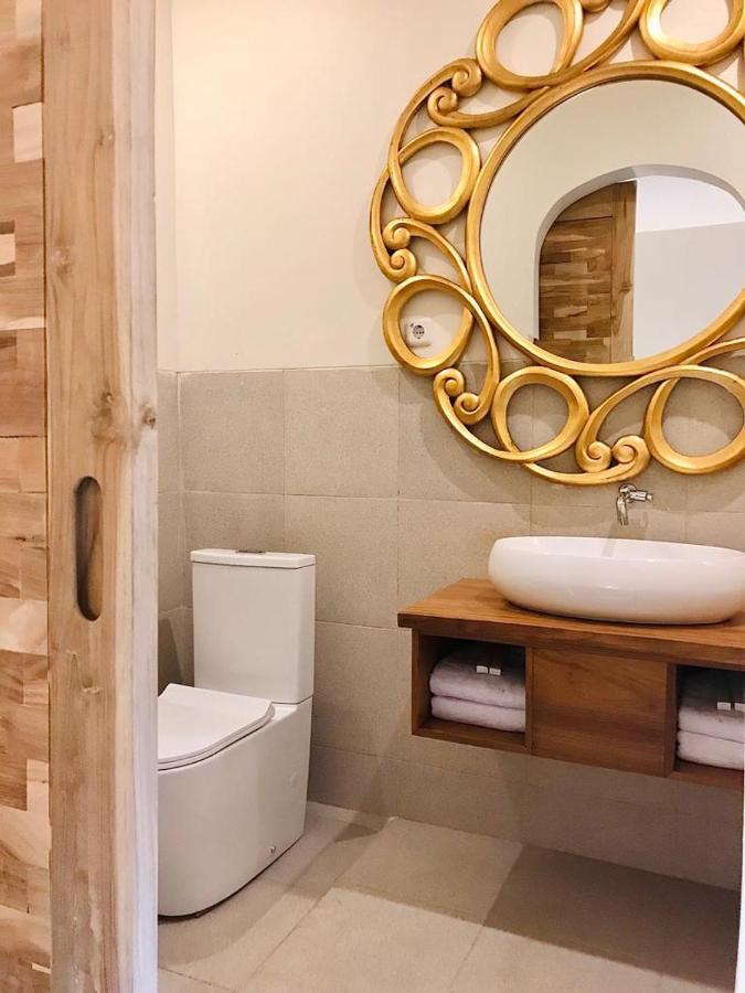 Belaya Hotel Jepara Kültér fotó